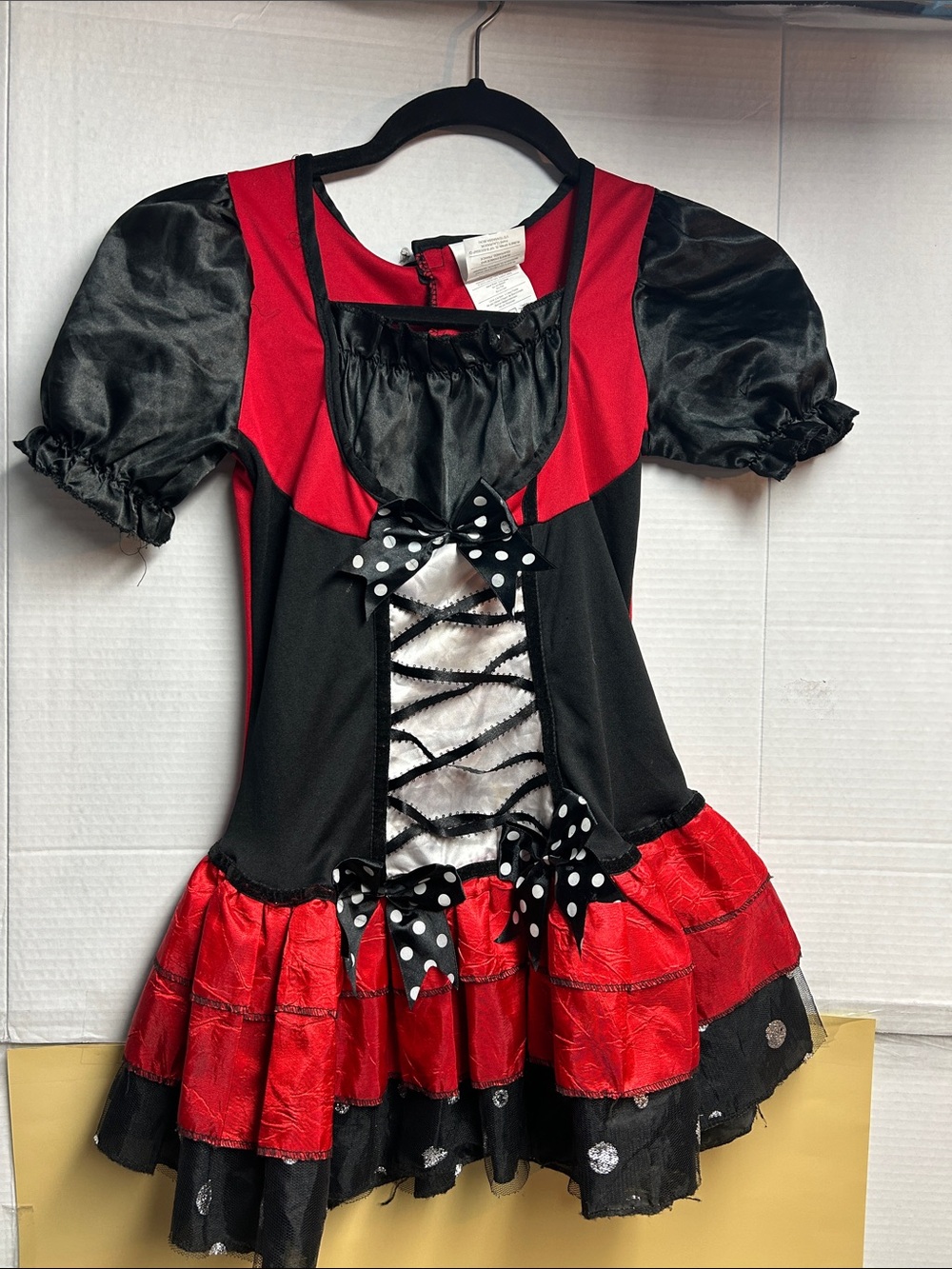 Rubie's Spirit Halloween Costume Little Red Riding Hood Size médium Child